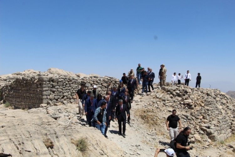 Bakan Nuri Ersoy, Cudi Dağına çıktı