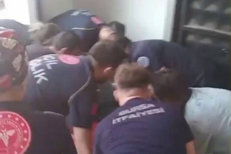 Bursa'da asansörde korkulu anlar: 1 kişi yaralandı!