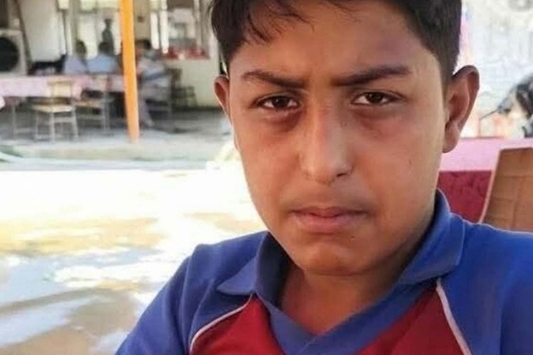 Kavgada yumruklanıp, başına sandalyeyle vurulan çocuktan acı haber!