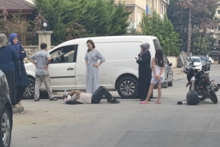 Bursa'da kontrolsüz kavşak kazaya yol açtı! 1 kişi yaralı