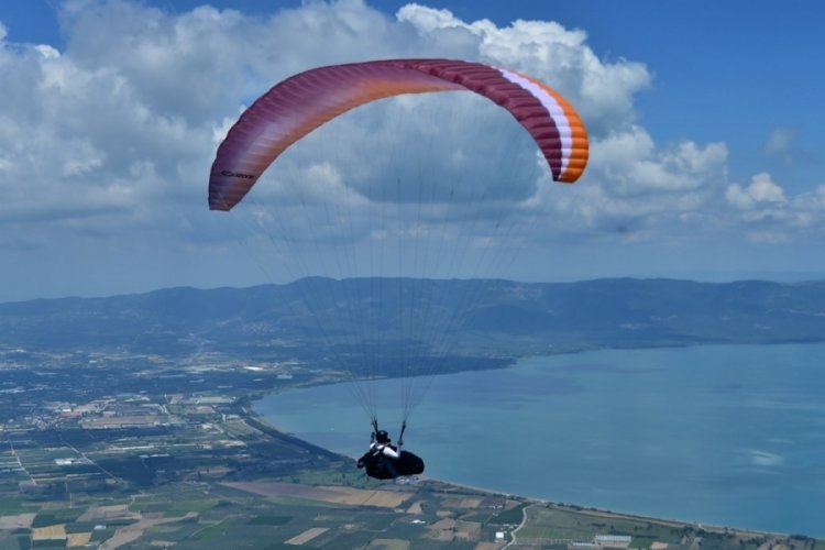 Bursa'da yamaç paraşütü heyecanı başlıyor!