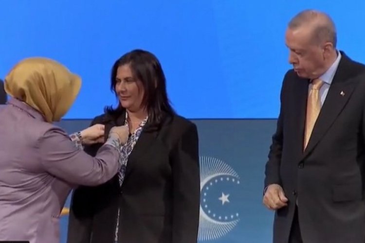 Özlem Çerçioğlu resmen AK Parti'de!
