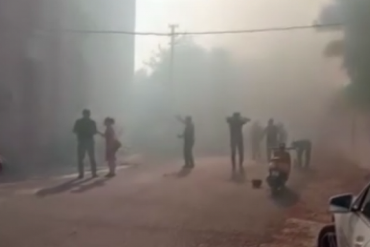Adana'da yerleşim yerinde korkutan yangın