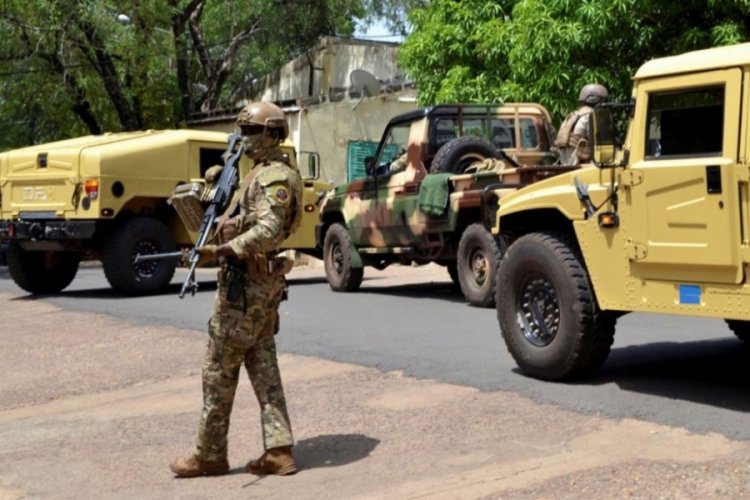 Mali'de darbe girişimi 