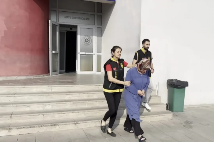 Yasak aşk vahşeti! Sevgilisi için kocasını katletti: 'Ölecek, aramızdan çekilecek'