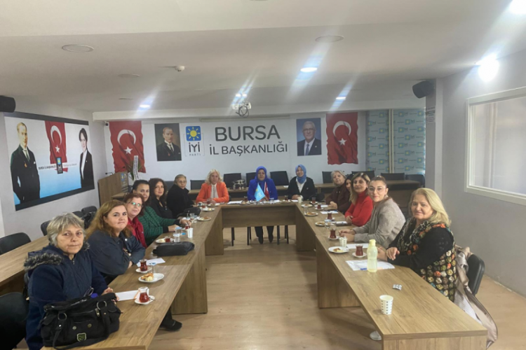 İYİ Parti'den kadın cinayetlerine tepki!