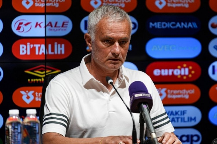 Mourinho: "Bugün bir duvara karşı oynadık, duvar gibi savunma yaptılar"
