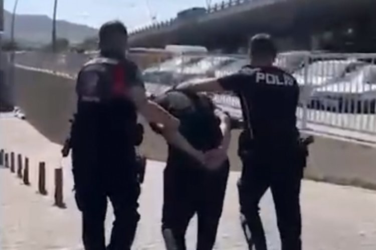 Aranan şahıs uyuşturucuyla yakalandı 
