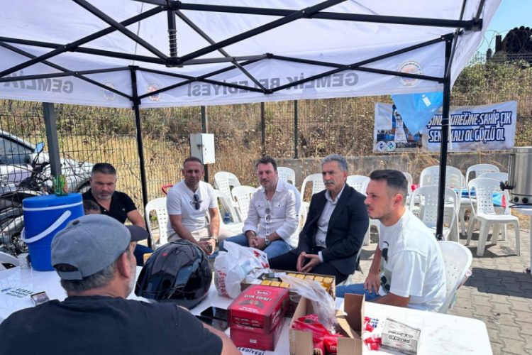 Liman işçilerinin Roda'daki direnişi büyüyor! ''Belediye Başkanı Deviren'den işçilere destek ziyareti...