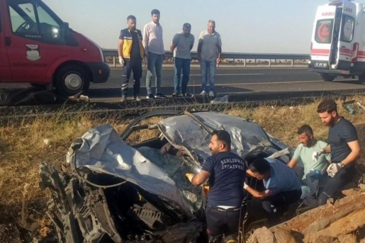 Şanlıurfa'da otomobil devrildi: 2 ölü, 3 yaralı 