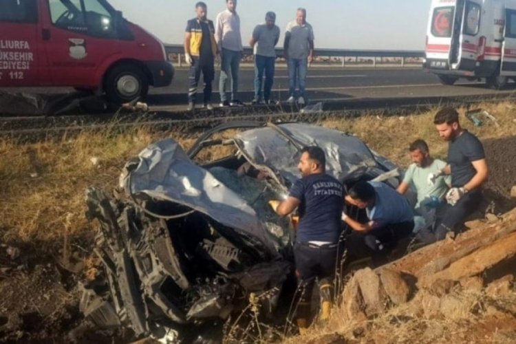 Kontrolden çıkan otomobil devrildi! 2 ölü 3 yaralı