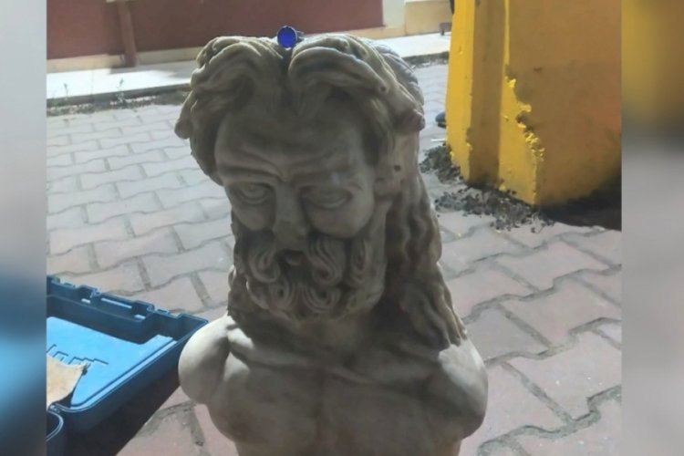 Bursa'da tarihi eser operasyonunda 2 heykel ele geçirildi
