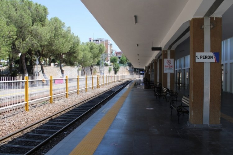 Aydın'da tren seferleri iptal oldu, vatandaşlar kapıdan döndü