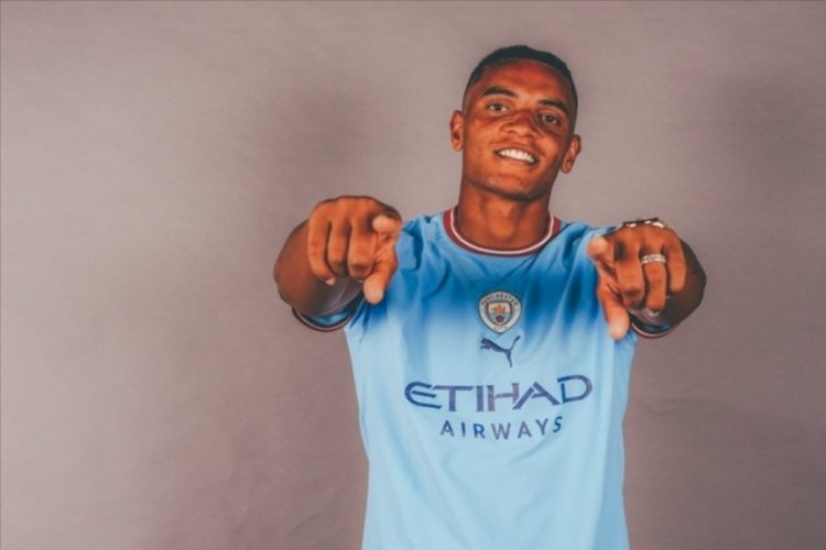 Galatasaray'da stoper için rota yeniden Akanji...