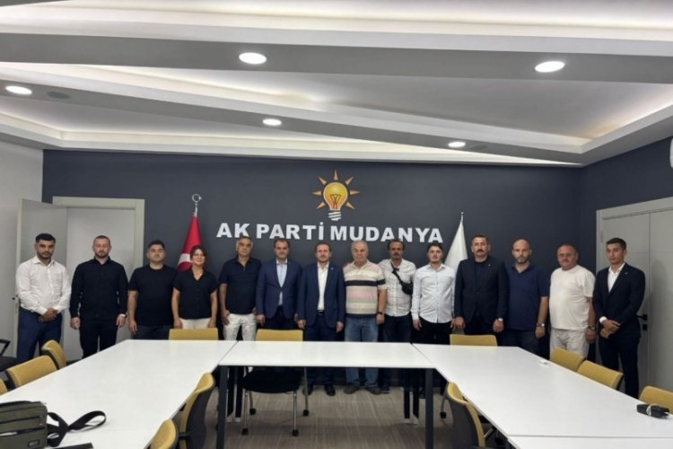 AK Parti Bursa Milletvekili Kılıç, Mudanya'da temaslarda bulundu
