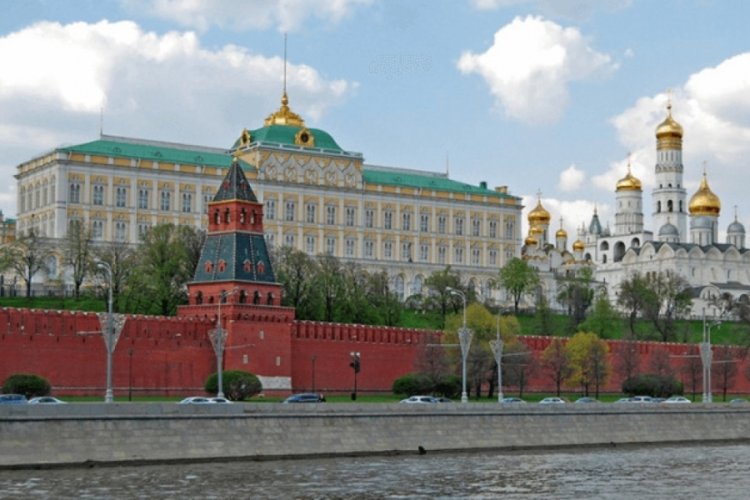 Kremlin: Putin ve Trump arasında samimi ve yapıcı bir telefon görüşmesi gerçekleşti