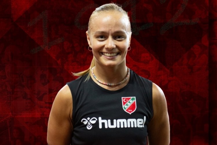 Karşıyaka Voleybol'dan libero takviyesi