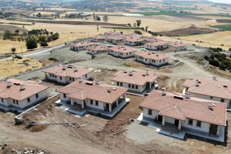 Köy konutları hızla tamamlanıyor: "Bu evleri kendi gücümüzle yapamazdık"