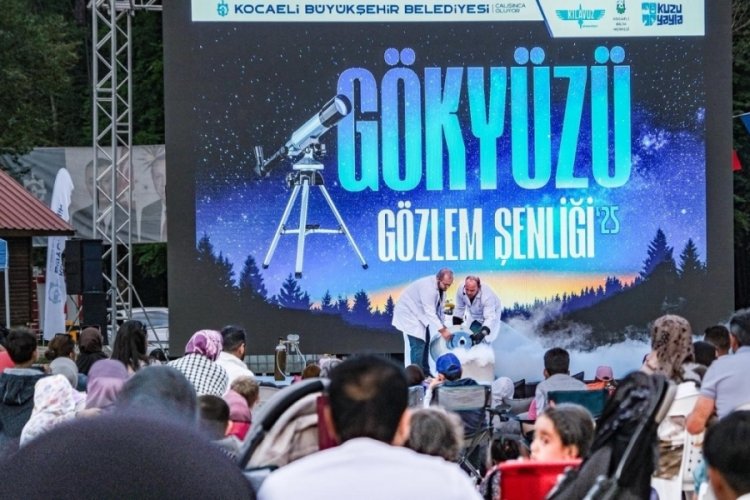 12 bin gökyüzü tutkunu uzayı keşfetti