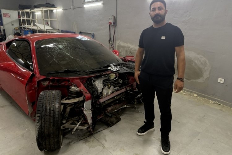 17 milyon liralık Ferrari kazasını yapan usta yaşananları anlattı 