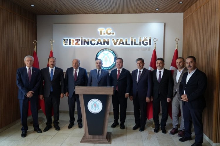Bakan Kacır, Erzincan'da protokol imza törenine katıldı 