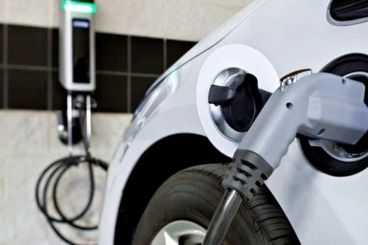 Elektrikli araba bataryasının ömrü ne kadardır? İşte yanıtı...