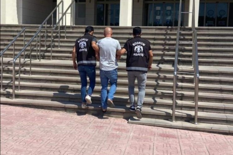 Bodrum'da suç makinesi sahte kimlikle kıs kıvrak yakalandı