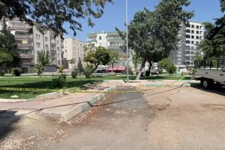 Parkta 13 bıçak darbesiyle öldürüldü