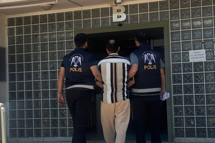 Üç ayrı suçtan aranan şahıs Efeler'de yakalandı