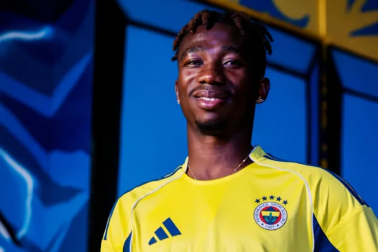 Fenerbahçe'nin yeni transferi Dorgeles Nene, sağlık kontrolünden geçirildi 