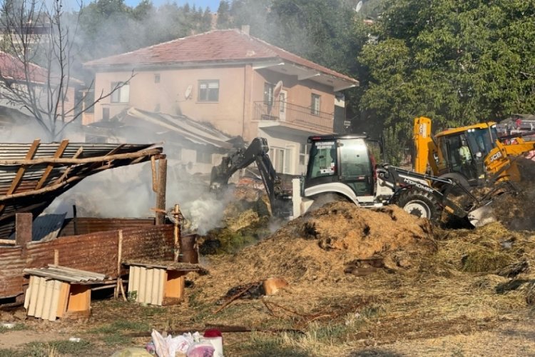 Ankara'da besi çiftliğinde yangın