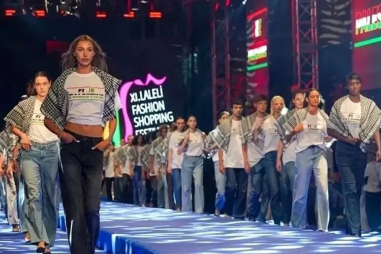 İstanbul'da 60 mankenden Filistin'e destek