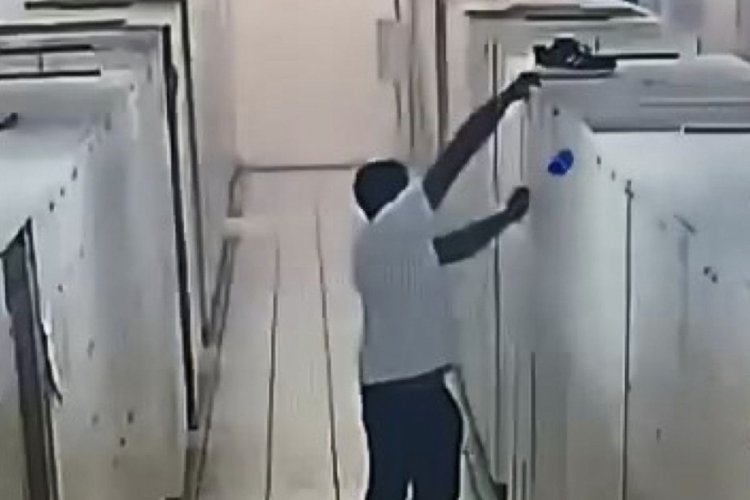 İstanbul'da gün ortasında hırsızlık: Dolabı kırıp cüzdan ve çanta çaldı