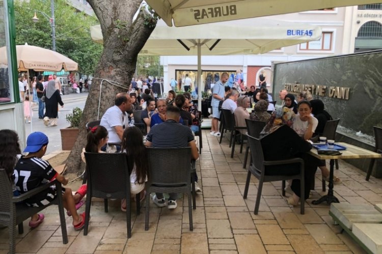 Bursa'nın uygun fiyatlı kafesi doldu taştı!