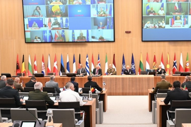 NATO Genelkurmay Başkanları video konferansla bir araya geldi 