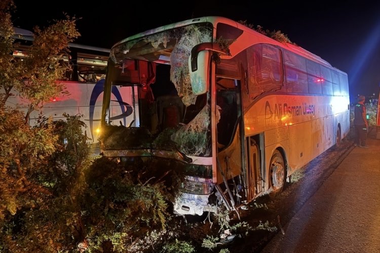 Orta refüje çıkan yolcu otobüsünde ölü ve yaralılar var!
