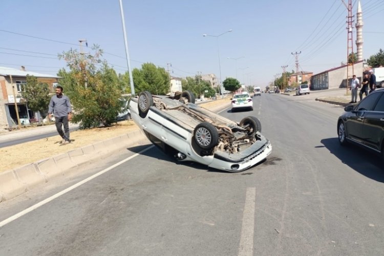 Takla atan araç sürücüsü ölümden döndü