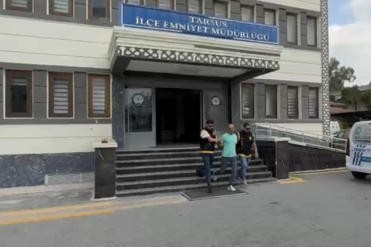 Uyuşturucudan 30 yıla yakın ceza alan şahıs kovalamacayla yakalandı 