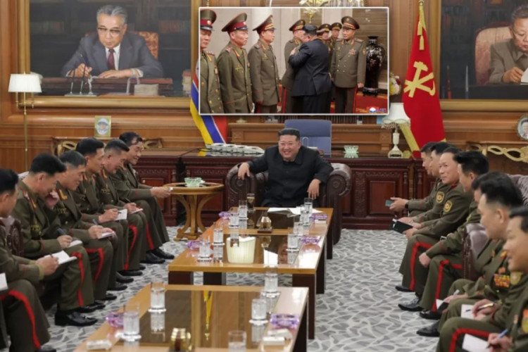 Kuzey Kore lideri Kim, Ukrayna'ya karşı savaşan komutanları ödüllendirdi
