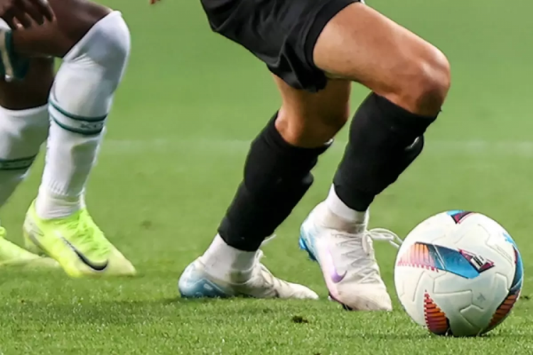 Trabzonspor'a büyük şok! Yeni transfer haftalarca forma giyemeyebilir