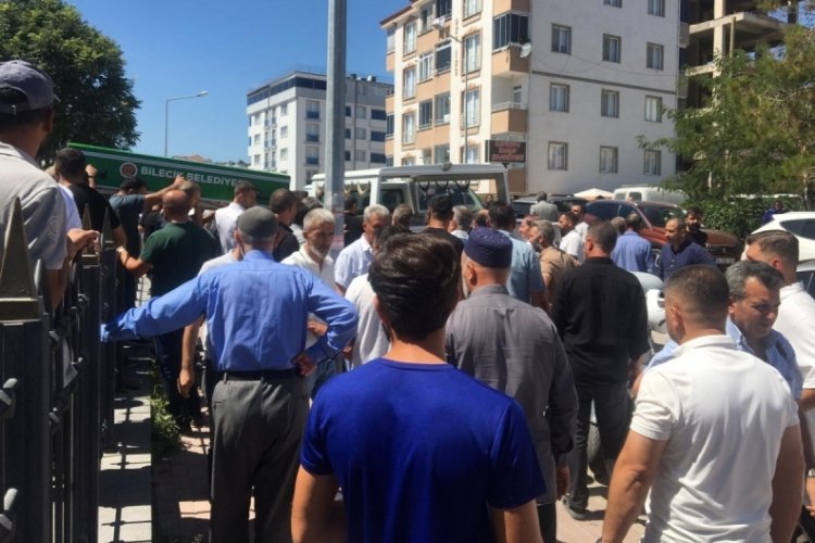 Bursa'da yürekleri yakmıştı! Küçük çocuk toprağa verildi
