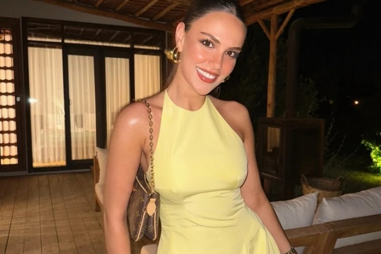  Oyuncu Özgü Kaya minik bikinisiyle poz verdi! 