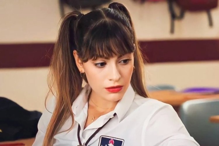 Doğa Lara Akkaya'dan taciz paylaşımı! Rol arkadaşı Tayanç Ayaydın'ı ifşa etti