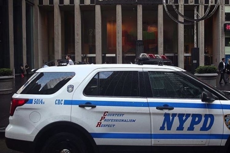 New York'ta tur otobüsü devrildi! Ölü ve yaralılar var