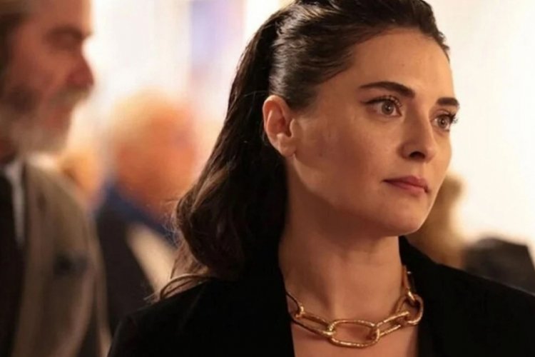 Oyuncu Aslıhan Gürbüz 'Bir ifşa da arkadaşımdan' diyerek duyurdu 