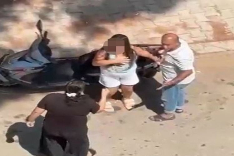 Kızını bıçakla kovalayan anne gözaltına alındı