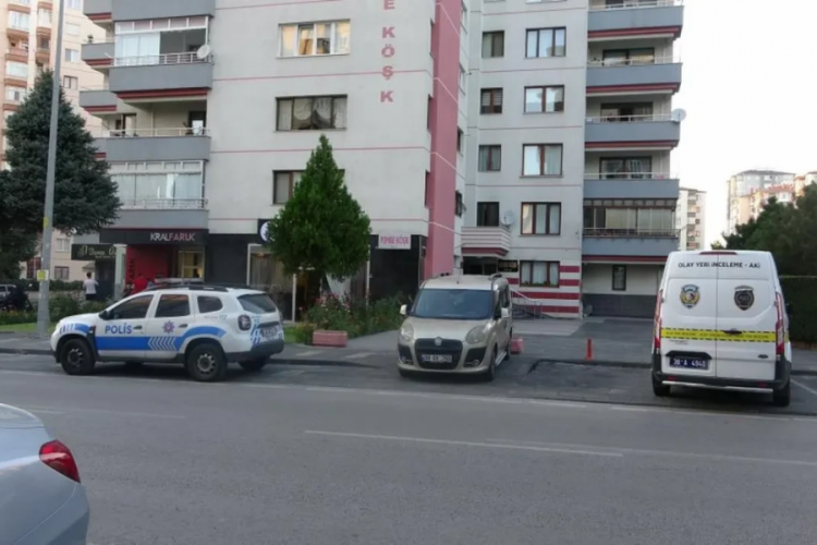 Marketten döndüğünde eşini ölü buldu