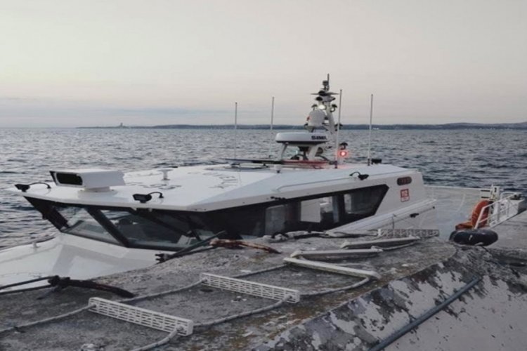 Yalova'da denize atlayarak intihar girişiminde bulunan kadını yolcu kurtardı