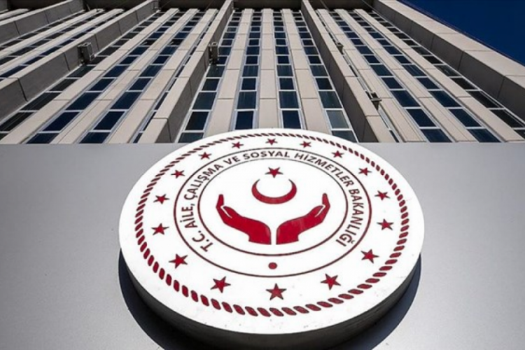 Bakanlıktan "10 bin personel ataması" iddialarına yalanlama