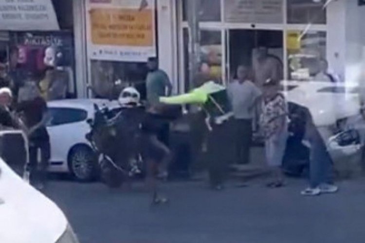 İzmir'de polise yumruklu saldırı